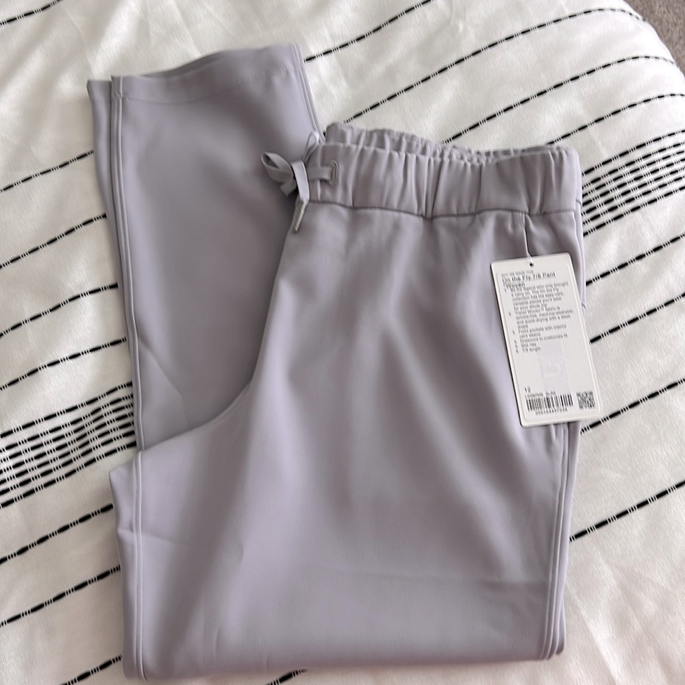 NEW: Lululemon On the Fly 7/8 pant woven